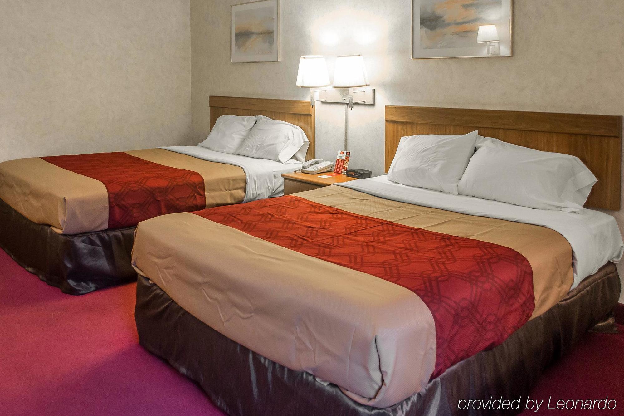 Econo Lodge Cleveland Southeast - Kent Streetsboro Bagian luar foto