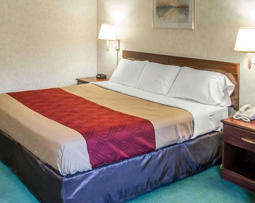 Econo Lodge Cleveland Southeast - Kent Streetsboro Ruang foto