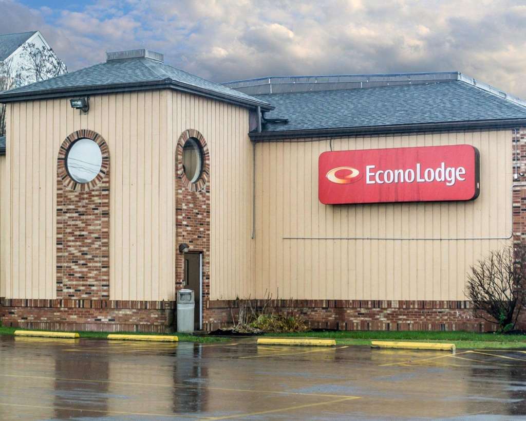 Econo Lodge Cleveland Southeast - Kent Streetsboro Bagian luar foto