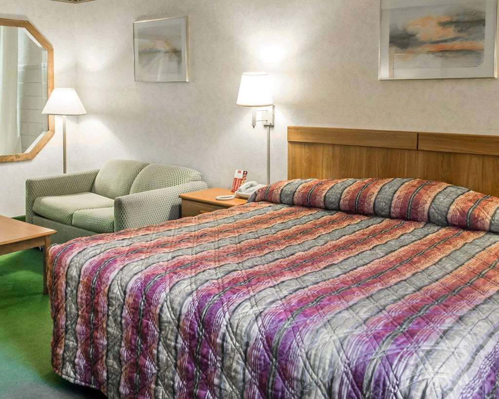 Econo Lodge Cleveland Southeast - Kent Streetsboro Ruang foto