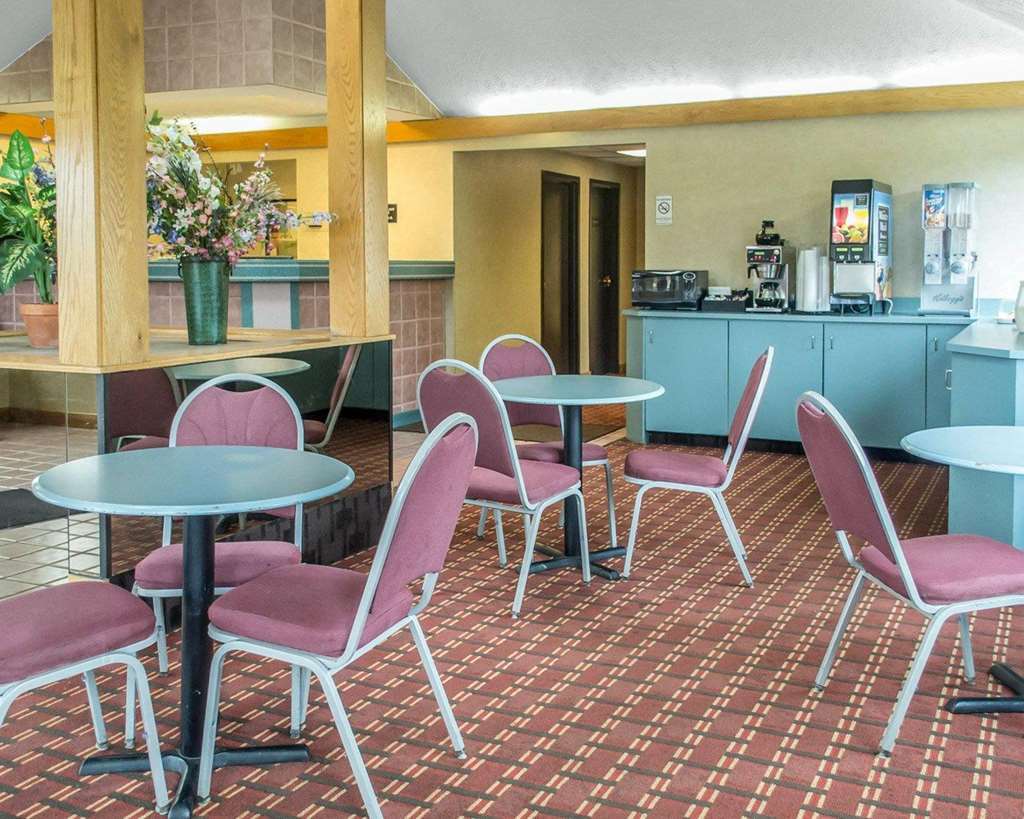 Econo Lodge Cleveland Southeast - Kent Streetsboro Restoran foto